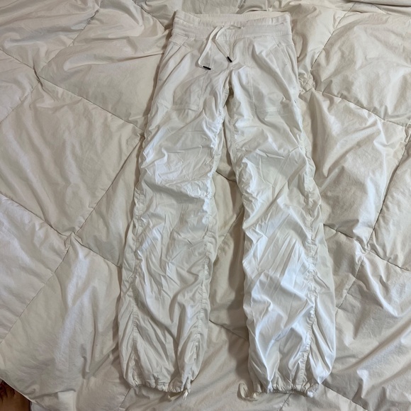 Lululemon Dance Studio pants lined white 2 Full length Cinched hem - Picture 10 of 10